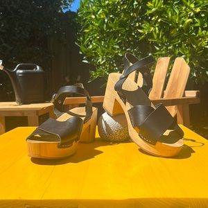 Charlotte Stone Black Nikki Clog Wood Base